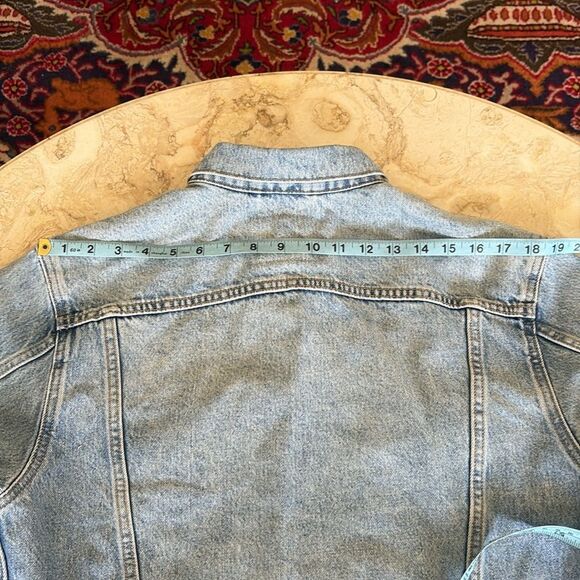 Levi’s Original Trucker Jean Jacket - Picture 14 of 16